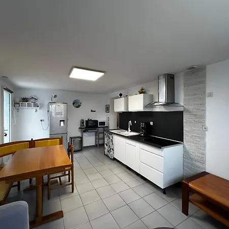 Apartmán T2 Avec Jardin, Parking Et Wifi A 1km Des Thermes - Fr-1-541-155 *